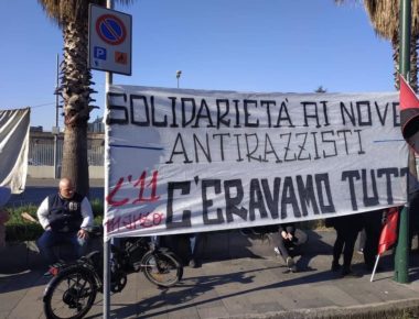 napoli contestazione salvini