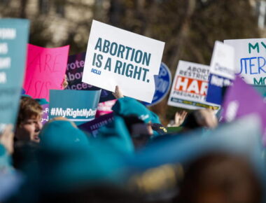 epa08269568 Pro Choice protesters hold up signs and chant as justices hear oral arguments in June Medical Services LLC v. Russo at the Supreme Court in Washington, DC, USA, 04 March 2020. June Medical Services v Russo stems from a law in Louisiana that requires doctors who perform abortions at clinics to have admitting privileges at a hospital within 30 miles.  EPA/SHAWN THEW