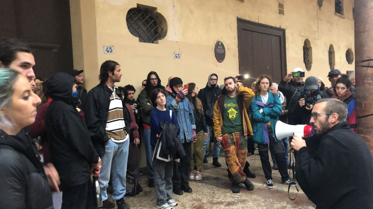 Bologna presidio Ultima generazione convalida arresti