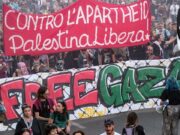 Foto Mauro Scrobogna/LaPresse 
28-10-2023 Roma (Italia) - Politica - Manifestazione Nazionale per la Palestina - Nella foto: momenti della manifestazione e del corteo di solidarietà con la Palestina

October 28, 2023 Rome (Italy)- Politics -  National Demonstration for Palestine - In the photo: moments of the demonstration and the solidarity procession with Palestine