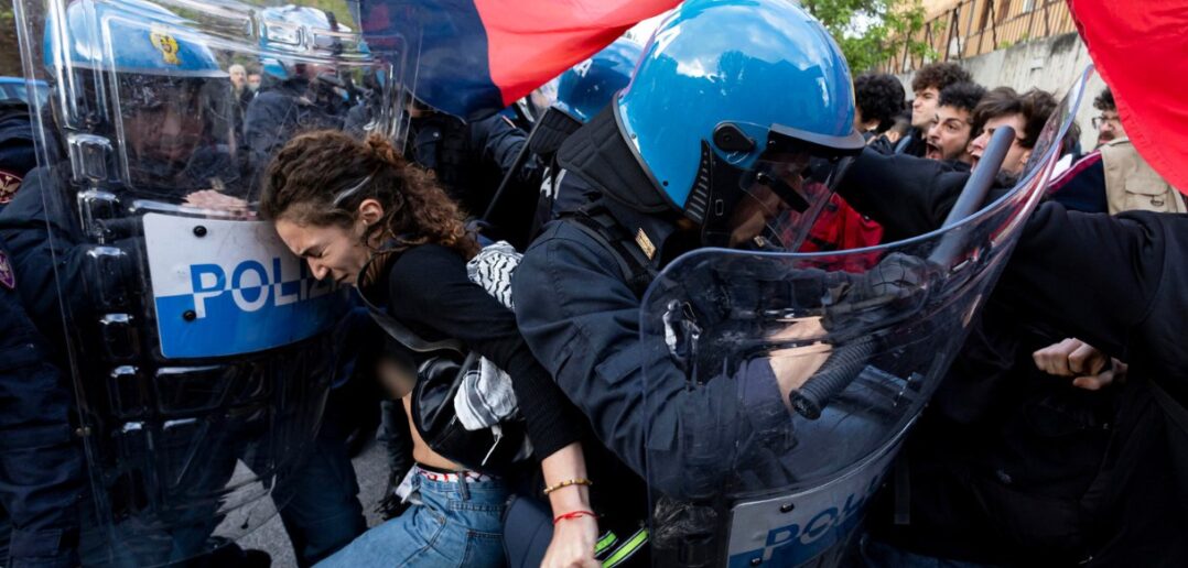 la-sapienza-cariche-polizia-studenti