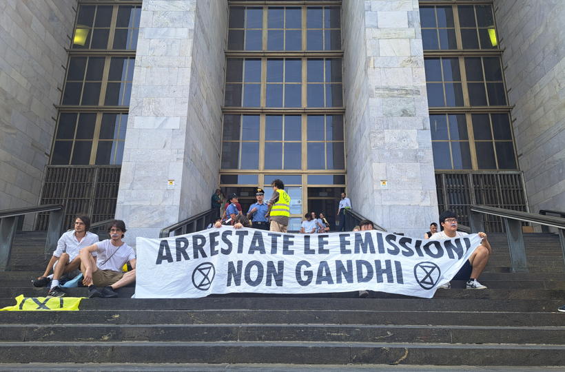 Milano-protesta-Tribunale