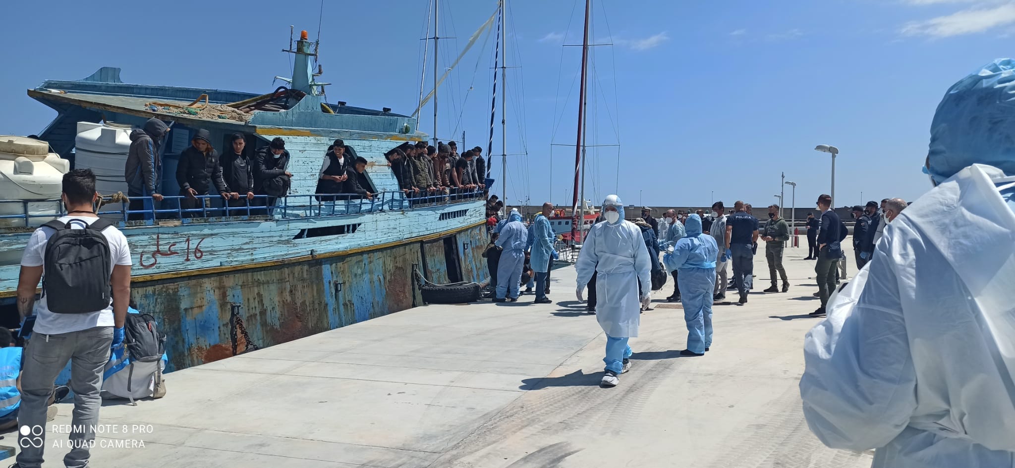 sbarco migranti roccella jonica