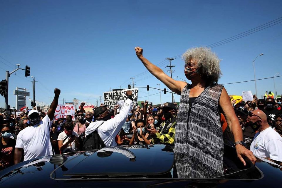 angela-davis-oakland