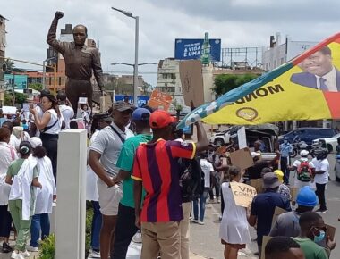 Protesta a Maputo. Foto dal profilo X di Verdade Democracia