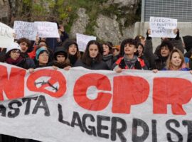 migranti protesta-albania