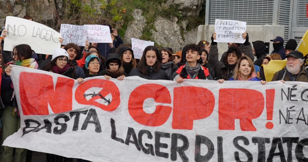 migranti protesta-albania